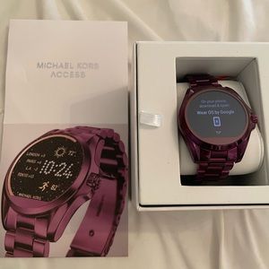 ❌ SOLD ON MERCARI Michael Kors Access Purple tone smart watch